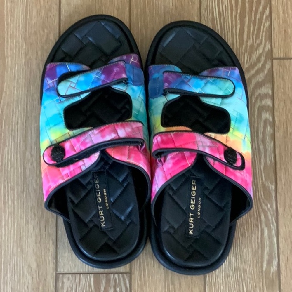 Kurt Geiger Men’s Orson Quilted Rainbow Tie Dye Slide Sandals- 47